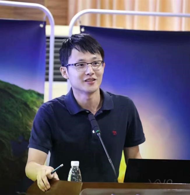 图片正在加载中