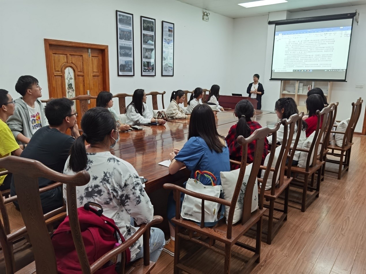 图片正在加载中