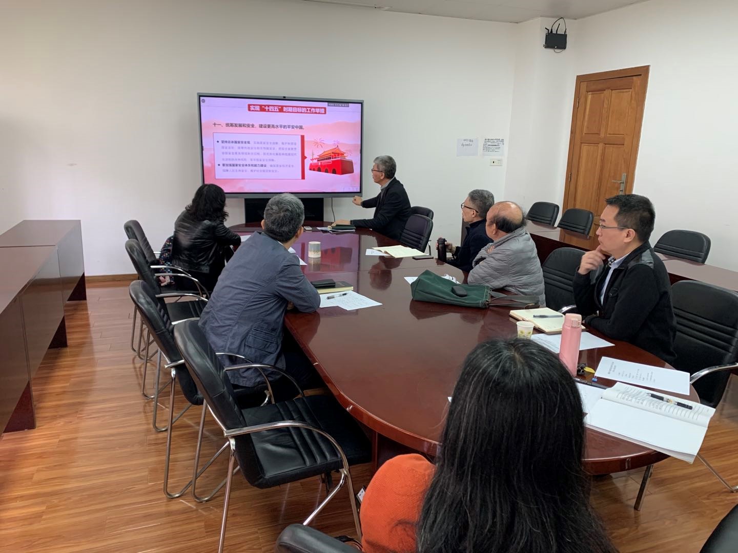 图像正在加载中